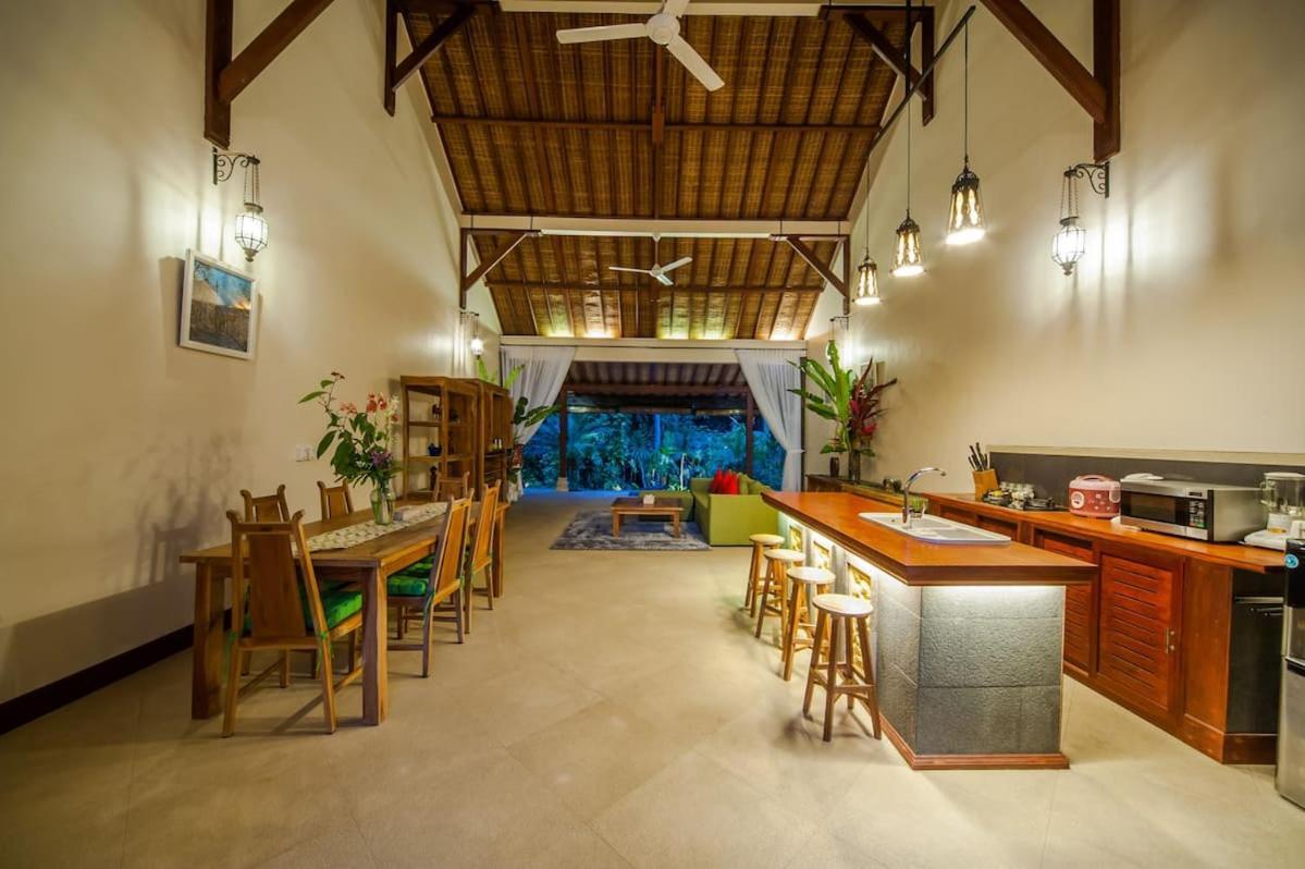 Villa Luxury 3br Infinity Jungle View Aashaya Ubud